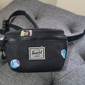 Herself belt bag
